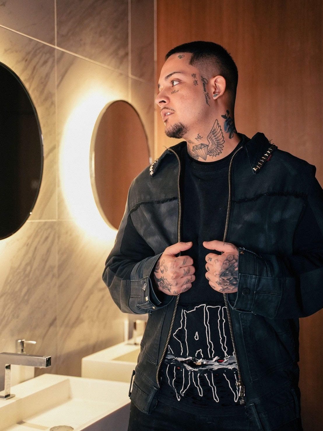 T-Emblem BLK&Silver Jacket